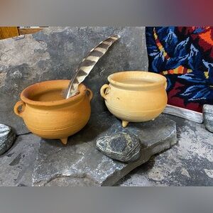 Authentic Handmade Earthenware Cauldron Pots